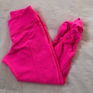 Beyond Yoga barbie pink ruched leggings